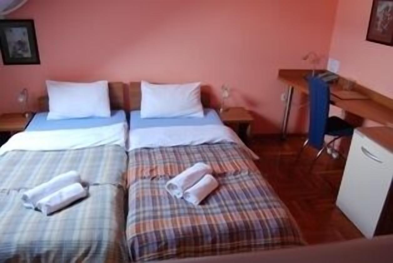 Car Royal Apartments And Rooms Novi Sad Dış mekan fotoğraf
